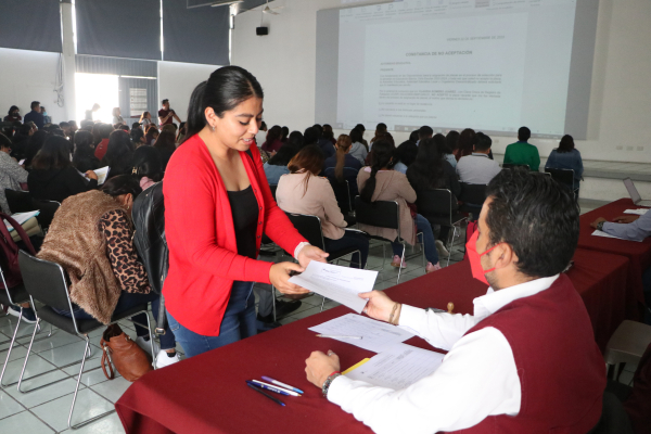 Beneficia SEP a más de 500 docentes con asignación de plazas y horas frente a grupo