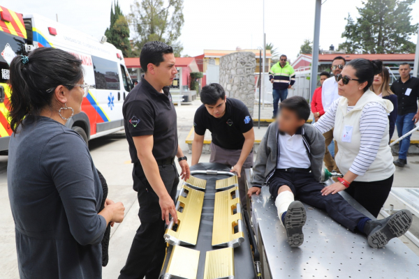 Capacita SEP a padres de familia en materia de Protección Civil